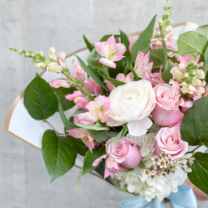 Hand Tied Bouquet - Designer's Choice - Fresh Flower Bar