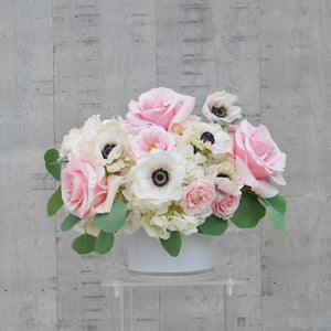 White Russian - Fresh Flower Bar